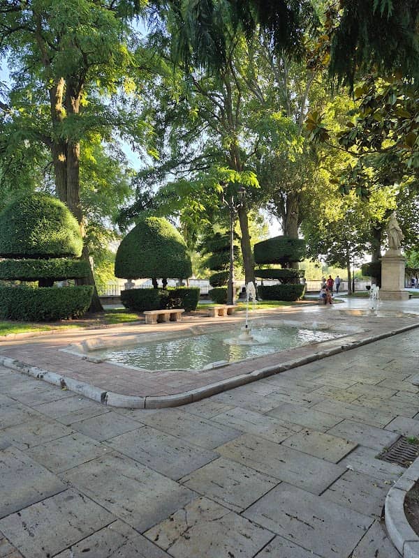 Paseo del Espolón - Image 3