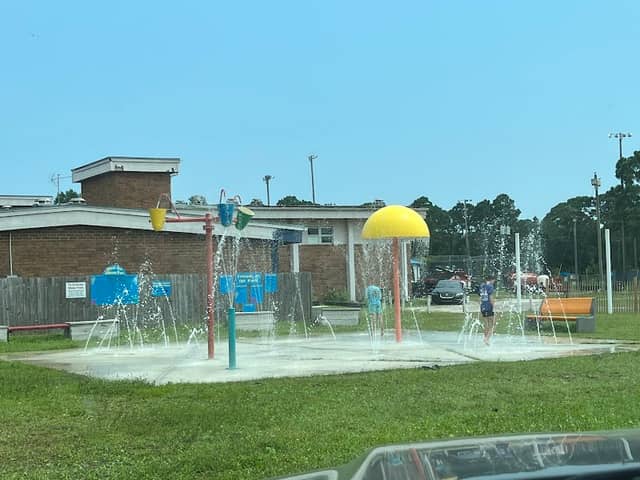 Splash pad and playground - Image 1