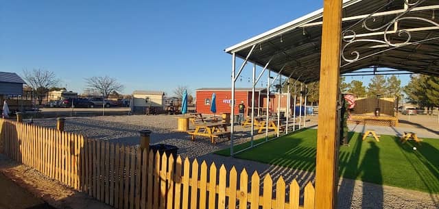 Water Tower Patio Bar and Food Truck Park - Image 1