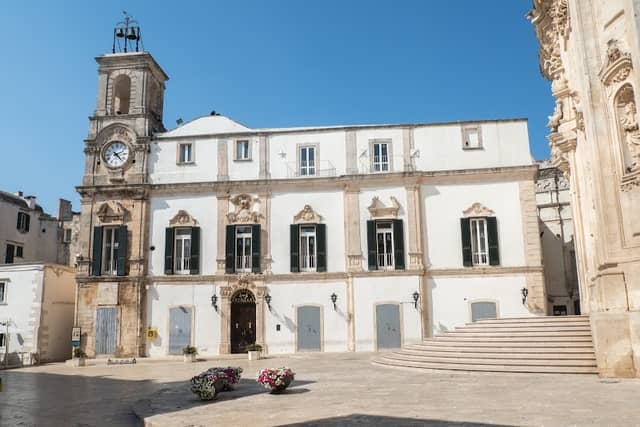 Palace of Università - Image 2