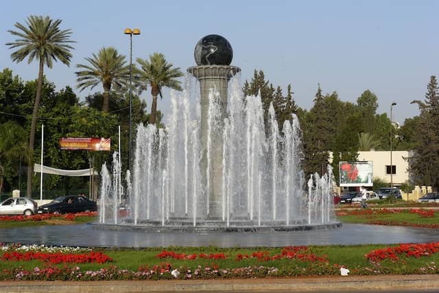 نافورة الكرة الأرضية Fontaine Le Globe Terrestre - Image 1
