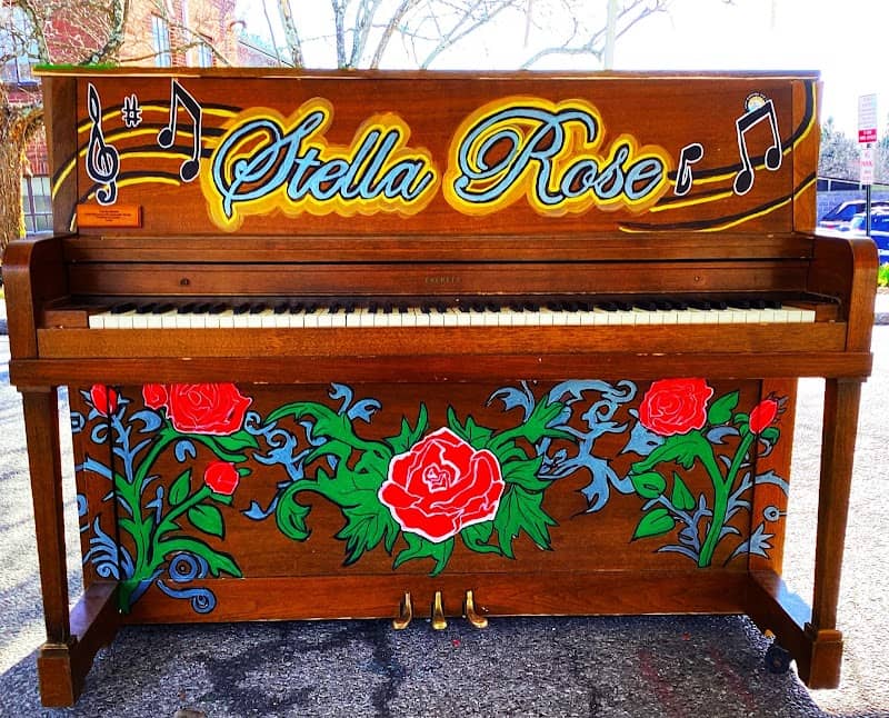 Stella Rose Outdoor Piano - Image 1