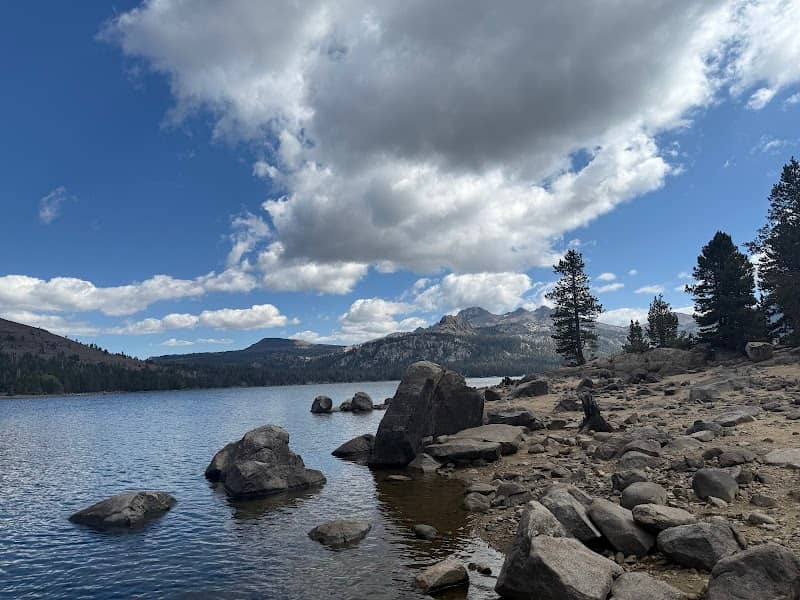 Vista de Caples Lake - Image 1