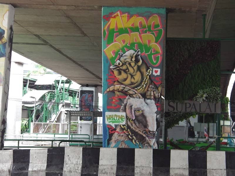 Street Art - Image 2