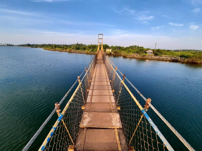Pavinakurva Hanging Bridge - Image 1