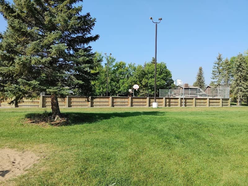 Silver Heights Park - Image 1
