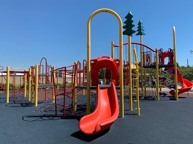 Esquimalt Adventure Water Park - Image 2