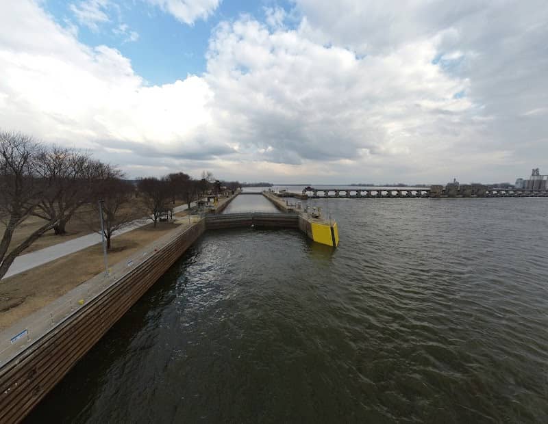 Upper Mississippi Lock and Dam 20 - Image 1