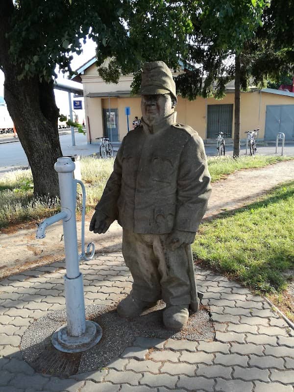 Statue of The Good Soldier Schweik - Image 1