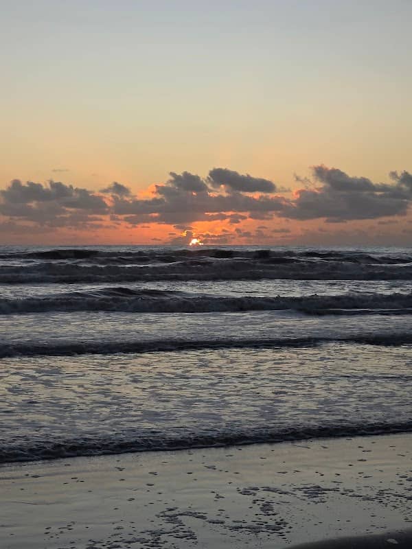 La playa de La lucila del mar - Image 1