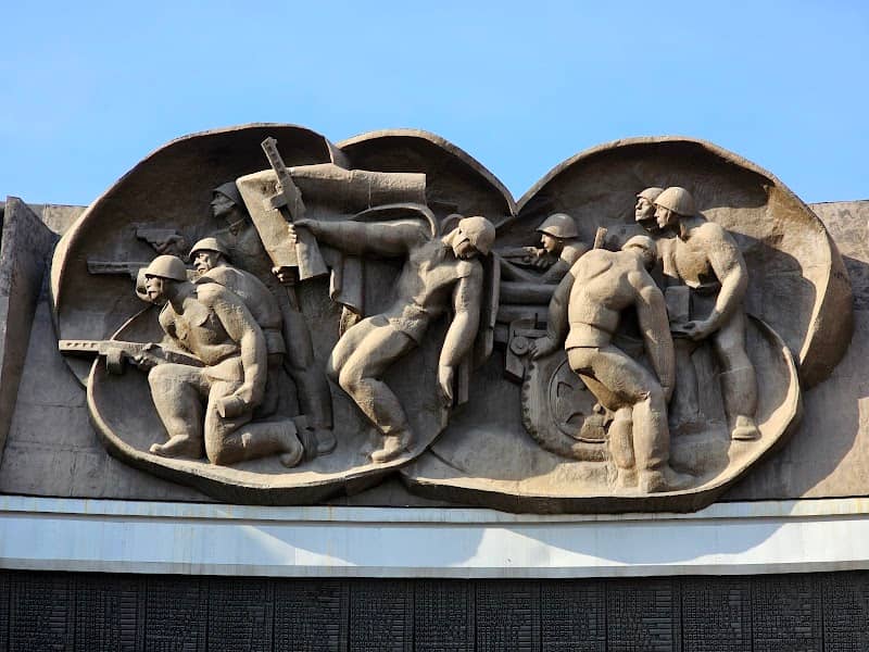 Memorial'nyy Muzey Boyevoy I Trudovoy Slavy Kuznetskikh Metallurgov - Image 2
