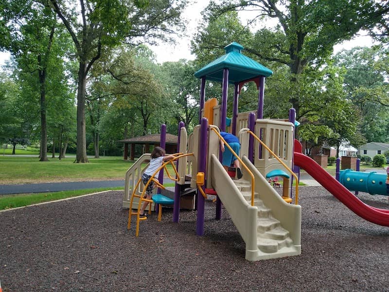 Duvall Park - Image 1