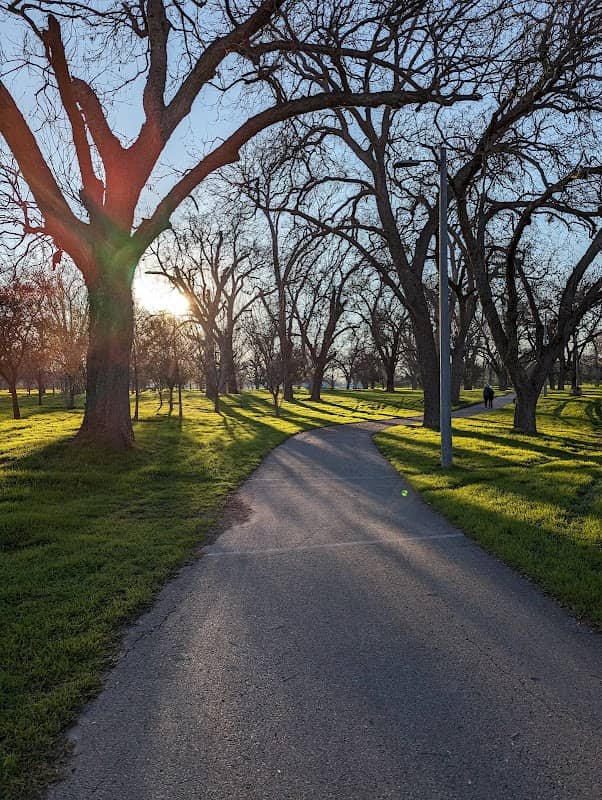 Riverview Park - Image 1