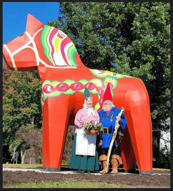 Lindström Dala Horse "Lycka" - Image 1