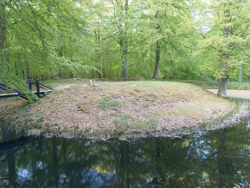 Stagsevold borgruin - Image 1