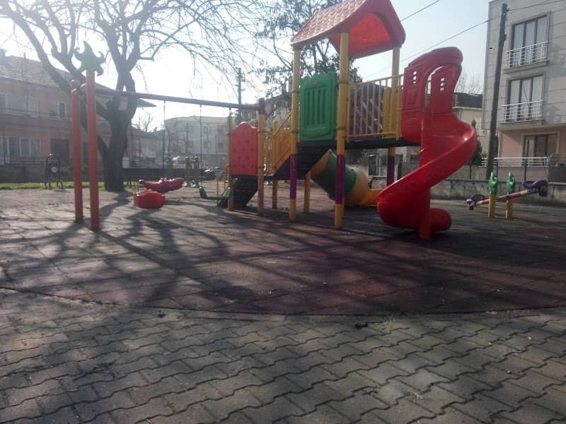 Nusrettin Mahallesi Parkı - Image 1