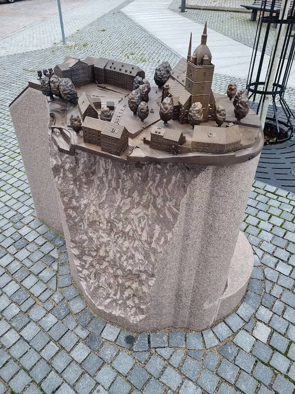 Modell der Stadtkirche Mittweida und Keller - Image 1