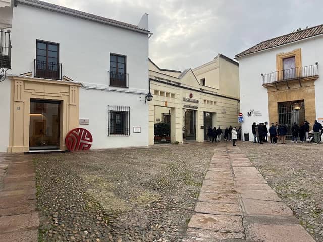 Plaza de Maimonides - Image 1