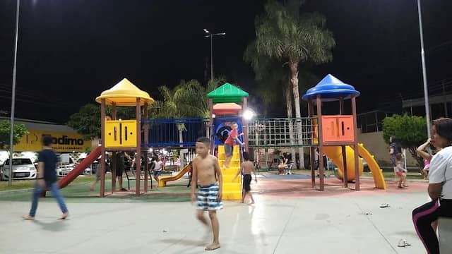 Praça Prefeita Sarita Baracat - Image 1