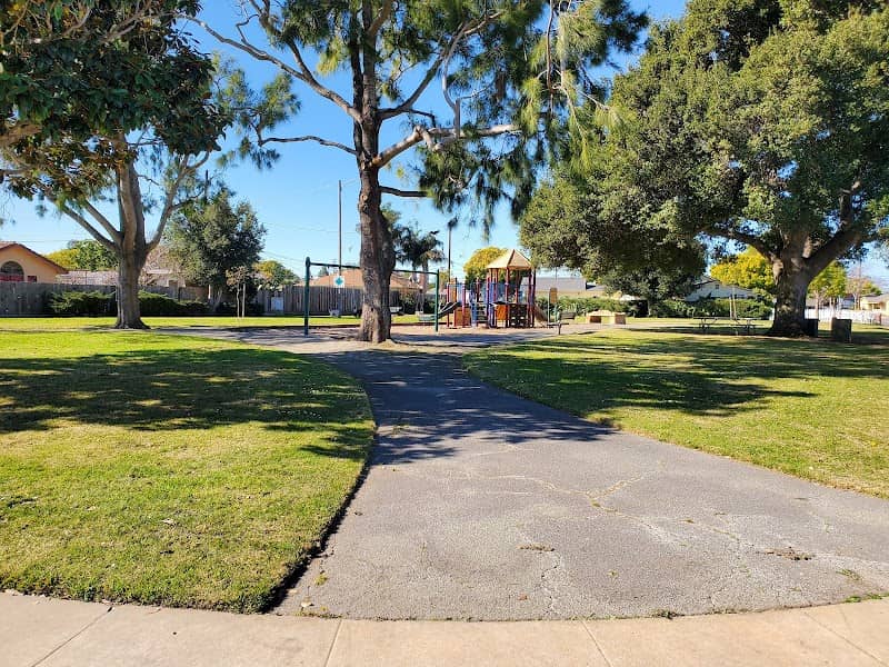 Santa Lucia Park - Image 2