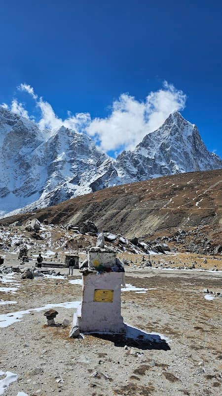 Everest Memorial, Chukpi Lhara - Image 1