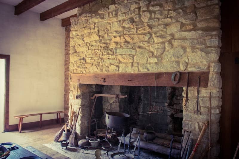 Old Stone House - Image 3
