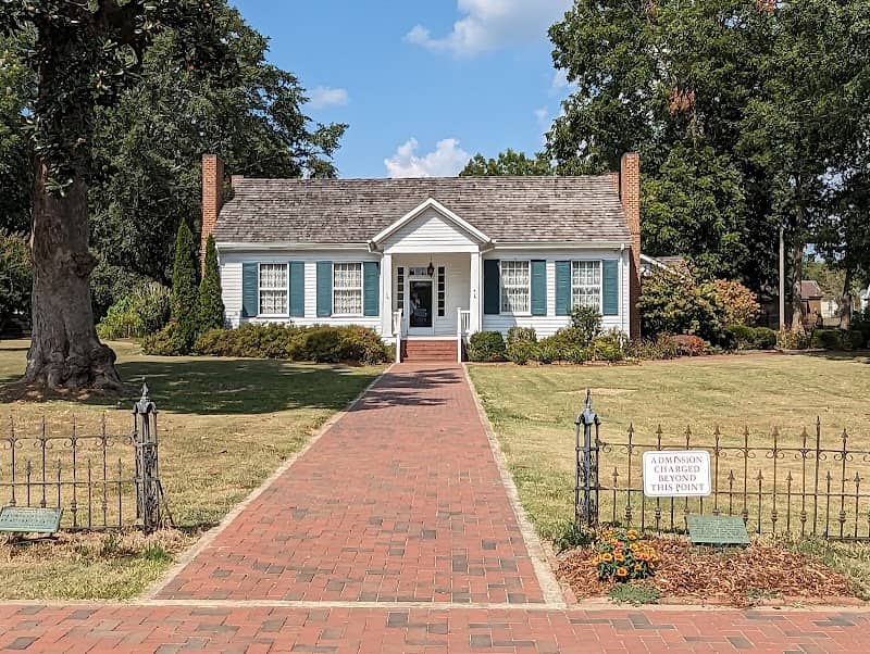 Helen Keller Birthplace - Image 3