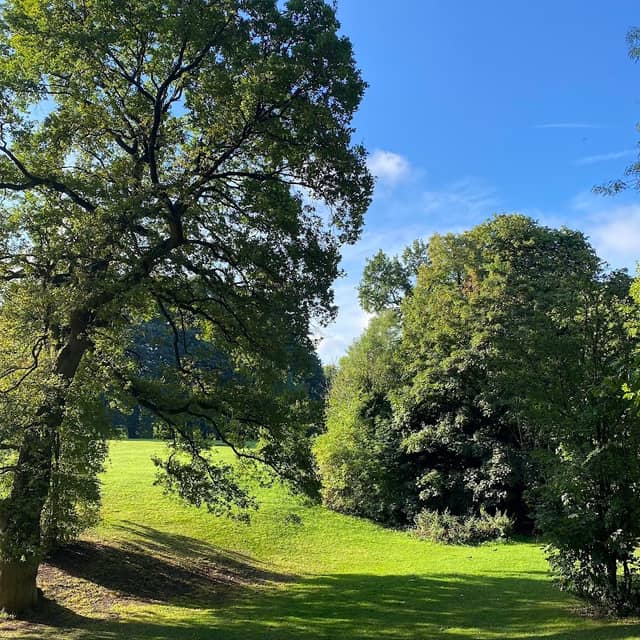 Hurst Grange Park - Image 1