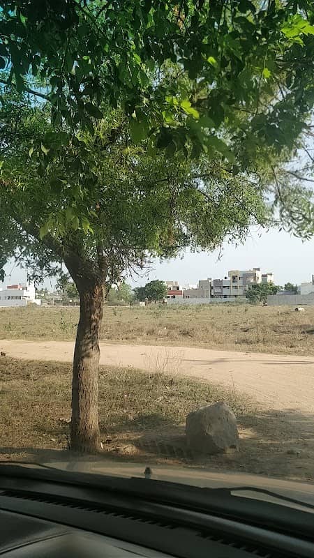 VM Nagar Pond - Image 1