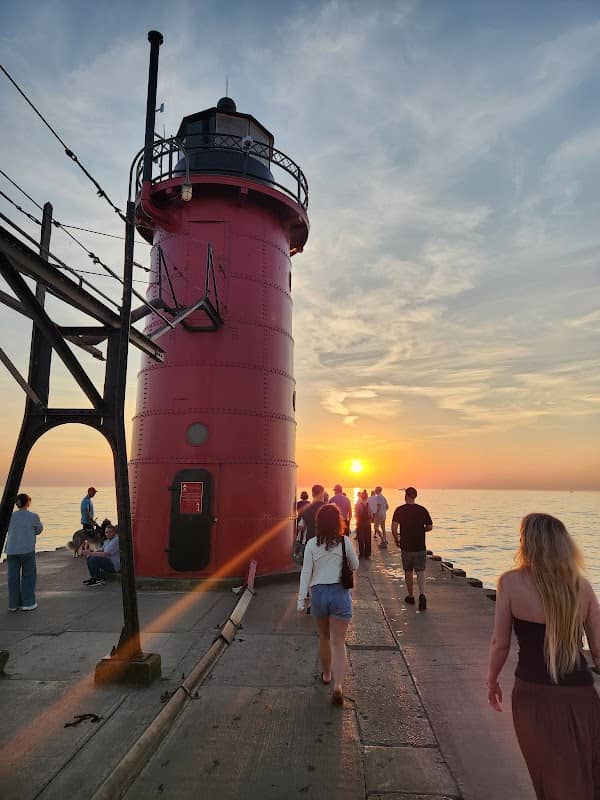 South Haven Lighthouse - Image 2