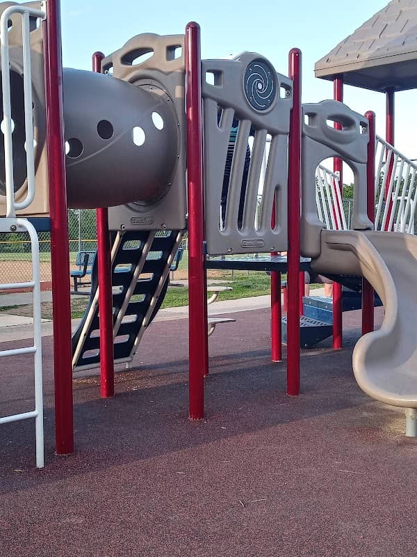 Peanick Park - Image 1