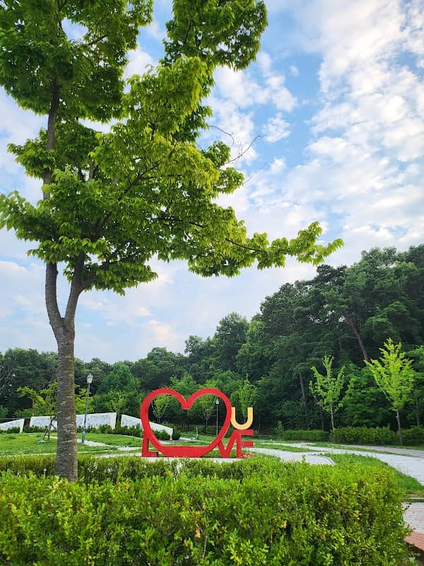 고운뜰공원벽천광장 - Image 1