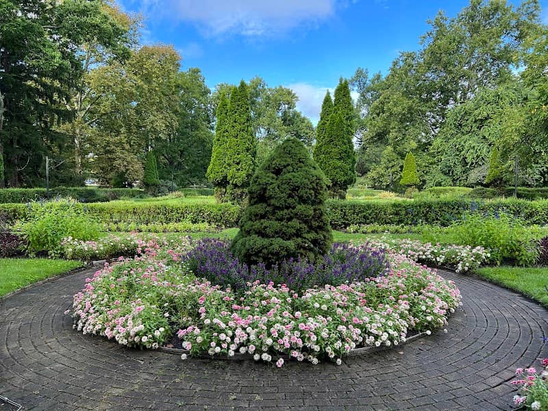 Conrad Formal Gardens - Image 2