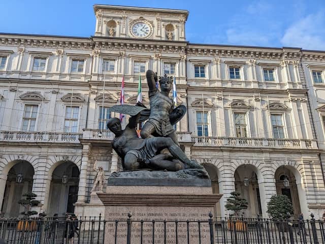 Piazza Delle Erbe - Image 1