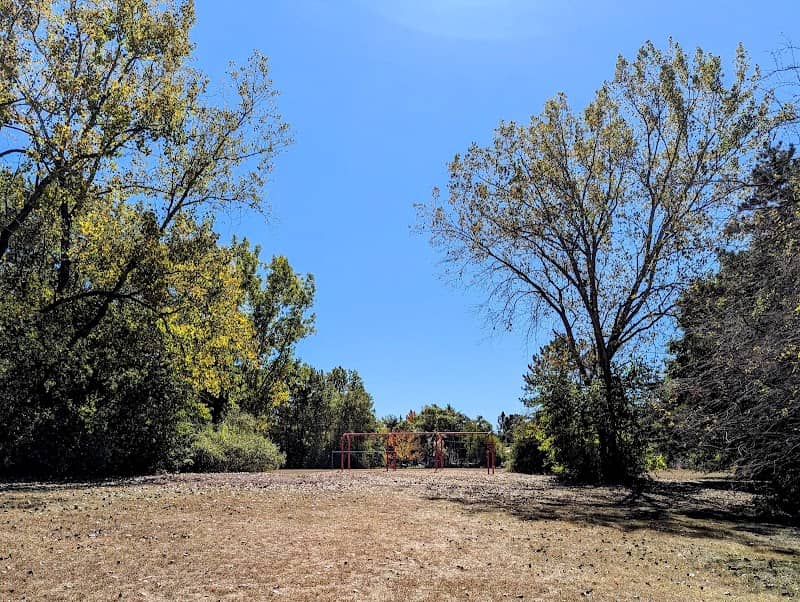 Briarwood Park - Image 1