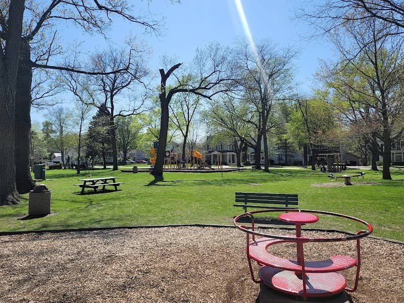 Chapin Park - Image 1