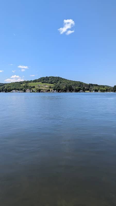 Cuba Lake Marina - Image 1