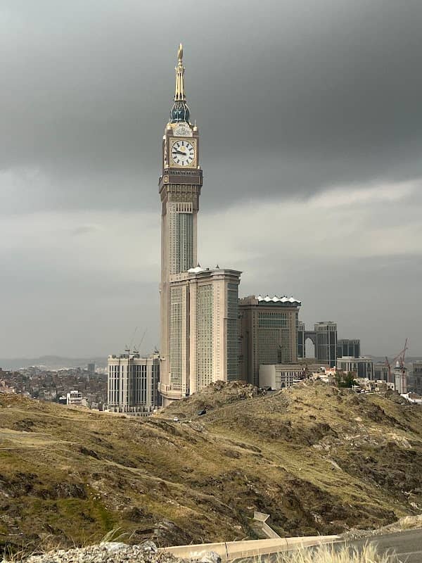 جبل مطل على الكعبه - Image 1