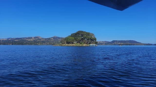 Isla El Burro - Image 1