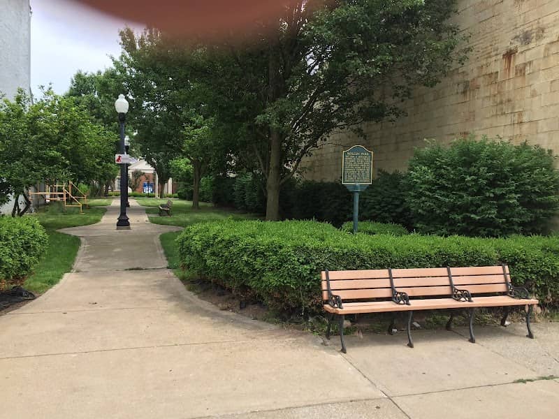 Nollen Park - Image 1