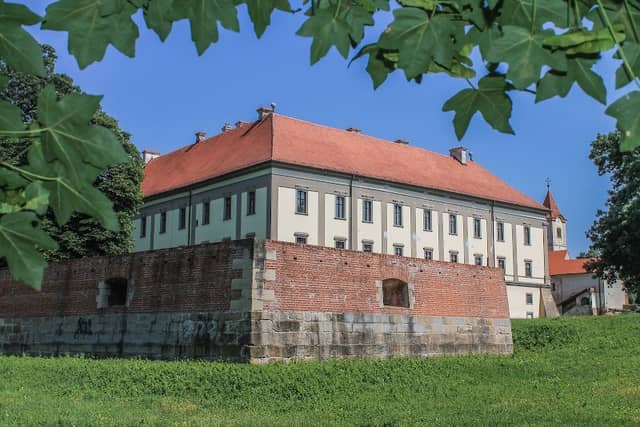 Zrinski Castle - Image 2