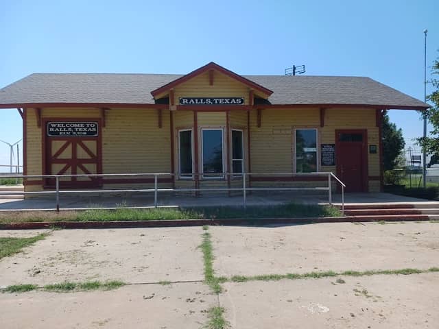Lions Park - Image 1