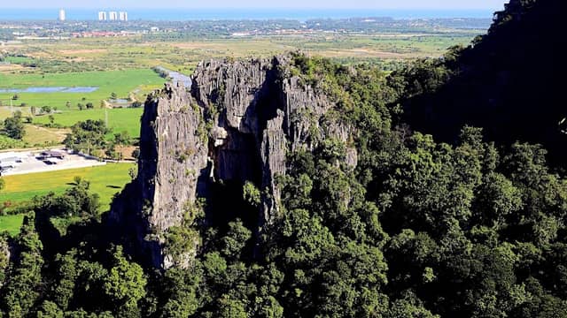 Thung Setthi Viewpoint - Image 1