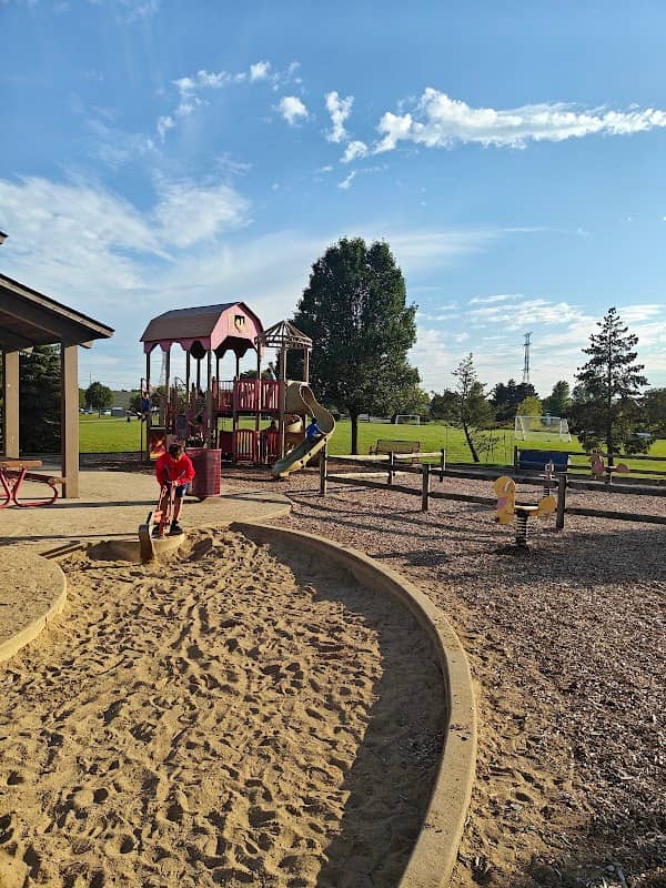 Red Hawk Park - Image 1