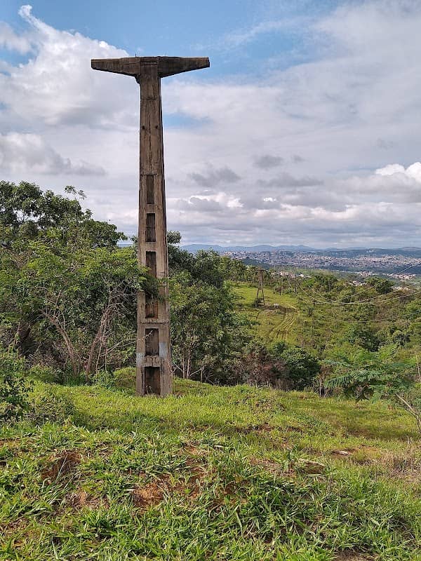 Torre do Teleférico das Caçambas - Image 1