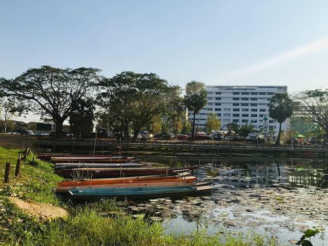 Public elevated walkway - Image 2