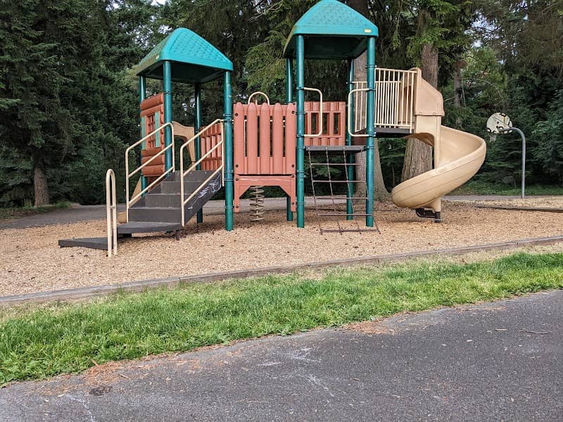 Crestview Park - Image 1