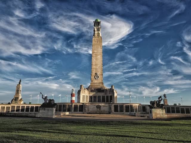 Hoe Park - Image 2