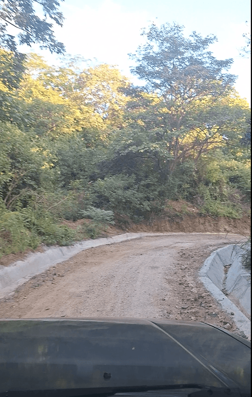 Camino hacia Mirador Apoyeque - Image 1