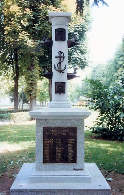Monumento ai marinai caduti - Image 1